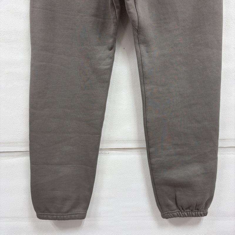 エフオージーエッセンシャルズ FOG ESSENTIALS パンツ ワークパンツ、ペインターパンツ スウェット パンツ ロゴ 裏起毛 M ワンポイント X 無地 メンズ USED 古着 中古 50168824