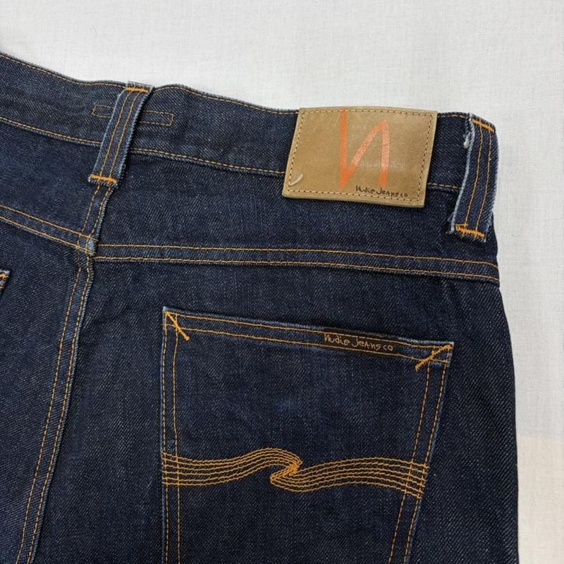 ヌーディージーンズ Nudie Jeans パンツ デニム、ジーンズ デニム ジーンズ レザーパッチ ボタンフライ 濃紺 イタリア製 32インチ ワンポイント X ロゴ、文字 インディゴ / インディゴ / Indigo メンズ USED 古着 中古 50168832