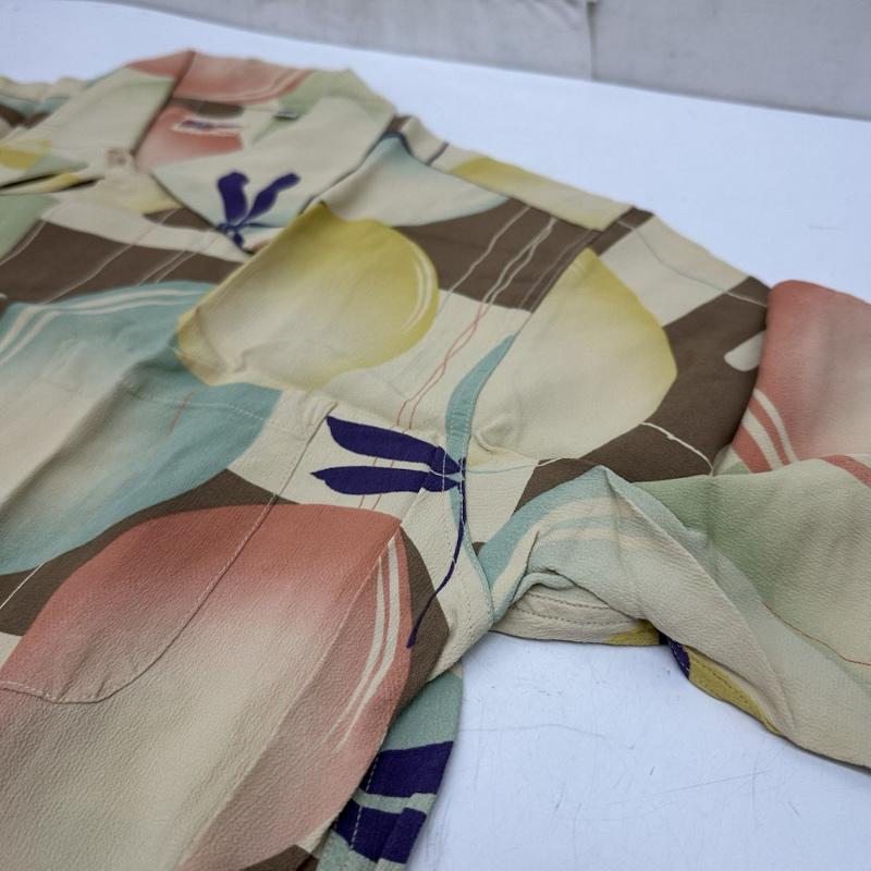 サンサーフ SUN SURF シャツ、ブラウス 半袖 TOMBO 和柄 レーヨン アロハ シャツ SS31603 M ベージュ / ベージュ / beige X マルチカラー / マルチカラー / multicolor メンズ USED 古着 中古 50168864