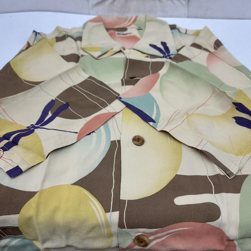 サンサーフ SUN SURF シャツ、ブラウス 半袖 TOMBO 和柄 レーヨン アロハ シャツ SS31603 M ベージュ / ベージュ / beige X マルチカラー / マルチカラー / multicolor メンズ USED 古着 中古 50168864