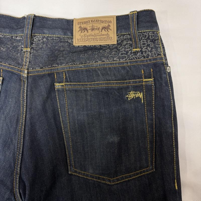 ステューシー STUSSY パンツ デニム、ジーンズ ROUGH & RUGGED デニムパンツ インディゴ 32インチ ロゴ、文字 インディゴ / インディゴ / Indigo メンズ USED 古着 中古 50168905
