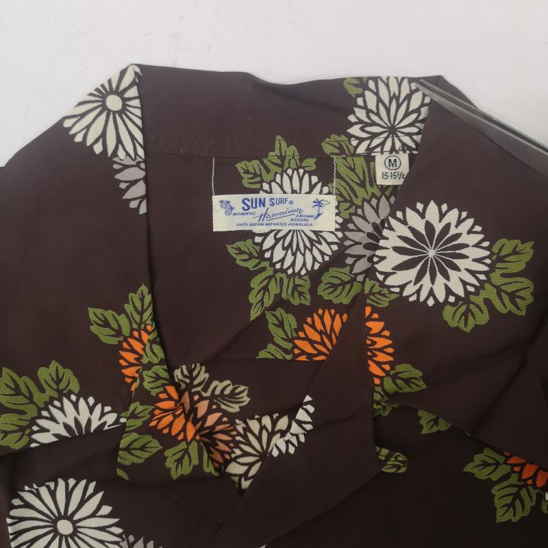 サンサーフ SUN SURF シャツ、ブラウス 半袖 菊 和柄 半袖 レーヨン アロハ シャツ SS3064 M 茶 / ブラウン / brown メンズ USED 古着 中古 50168912