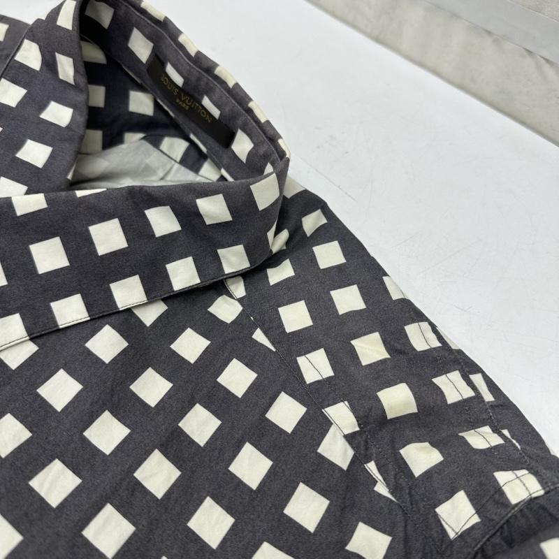 ルイヴィトン LOUIS VUITTON シャツ、ブラウス 長袖 LV ロゴ チェック シャツ RM092M MPSH10BDN M 灰 / グレー / gray X 白 / ホワイト / white メンズ USED 古着 中古 50168922