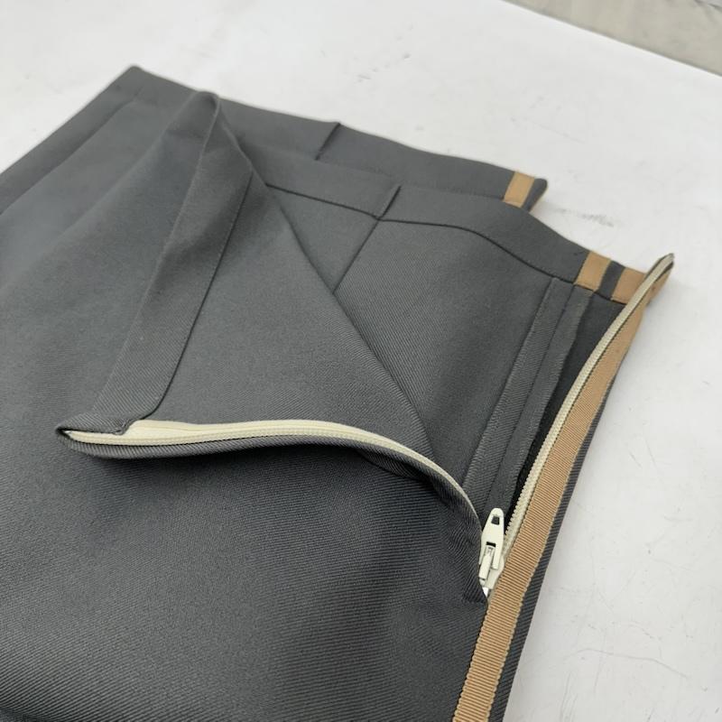 グッチ GUCCI パンツ ワークパンツ、ペインターパンツ 23SS サイドライン ストライプ トラック パンツ 714926 ZAKQ9 48 灰 / グレー / gray メンズ USED 古着 中古 50168927