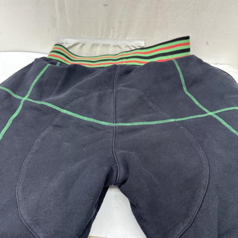 シュプリーム Supreme パンツ ショートパンツ WORLD FAMOUS ステッチワーク スウェット ショーツ ハーフ パンツ M 黒 / ブラック / black メンズ USED 古着 中古 50168968