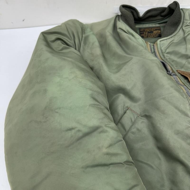 バズリクソンズ Buzz Rickson s ジャケット、上着 フライトジャケット MA-1 LION UNIFORM INC. フライト ジャケット BR10981 M カーキオリーブ / カーキオリーブ / メンズ USED 古着 中古 50168976