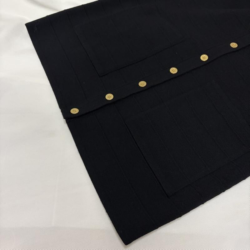 イヴサンローラン Yves Saint Laurent ニット、セーター 長袖 SU68-867 ボーダー ゴールドボタン ウール100％ Black M M  黒 / ブラック / black レディース USED 古着 中古 50168984