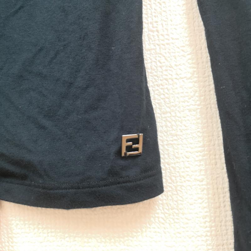 フェンディ FENDI カットソー 長袖 イタリア製 メタル ロゴ プレート 長袖 タートルネック カットソー 40 黒 / ブラック / black X 紺 / ネイビー / navy レディース USED 古着 中古 50169108