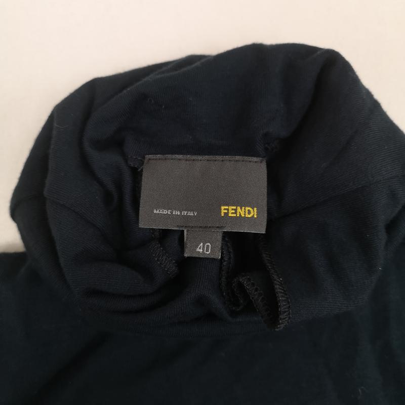 フェンディ FENDI カットソー 長袖 イタリア製 メタル ロゴ プレート 長袖 タートルネック カットソー 40 黒 / ブラック / black X 紺 / ネイビー / navy レディース USED 古着 中古 50169108