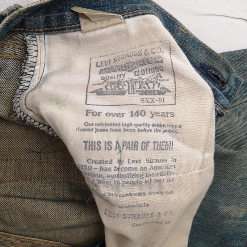 リーバイストラウスアンドコー Levi Strauss & co. パンツ デニム、ジーンズ 日本製 シンチバック 赤耳 BIG E ボタンフライ デニム パンツ 701SXX 33インチ インディゴ / インディゴ / Indigo メンズ USED 古着 中古 50169146