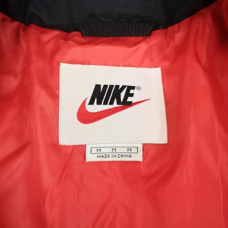 ナイキ NIKE ジャケット、上着 ダウンジャケット 90s 銀タグ 白タグ スウッシュ ロゴ 刺繡 ダウン ジャケット H7 YGT M 黒 / ブラック / black メンズ USED 古着 中古 50169323