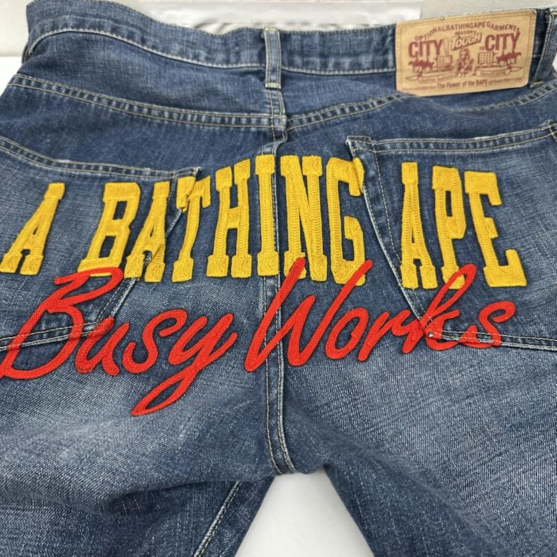 アベイシングエイプ A BATHING APE パンツ ショートパンツ 刺繍 ハーフ パンツ デニム ショーツ L インディゴ / インディゴ / Indigo メンズ USED 古着 中古 50169386