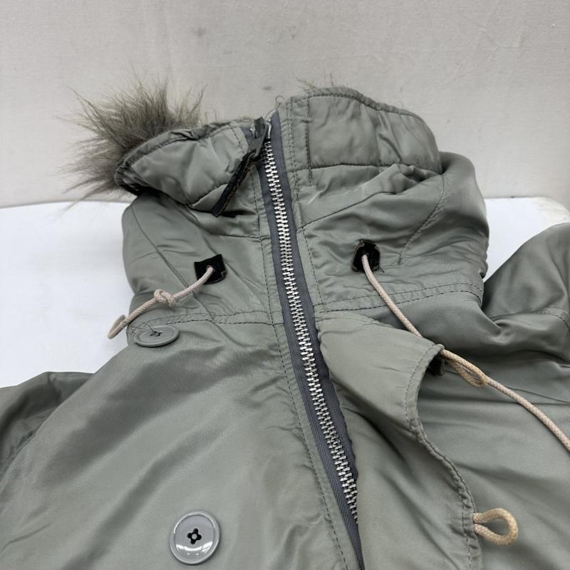 アルファ インダストリー Alpha Industries ジャケット、上着 フライトジャケット USA製 N-2B フード ファー フライト ジャケット 2323-37901 M 灰 / グレー / gray X 銀 / シルバー / silver color メンズ USED 古着 中古 50169455
