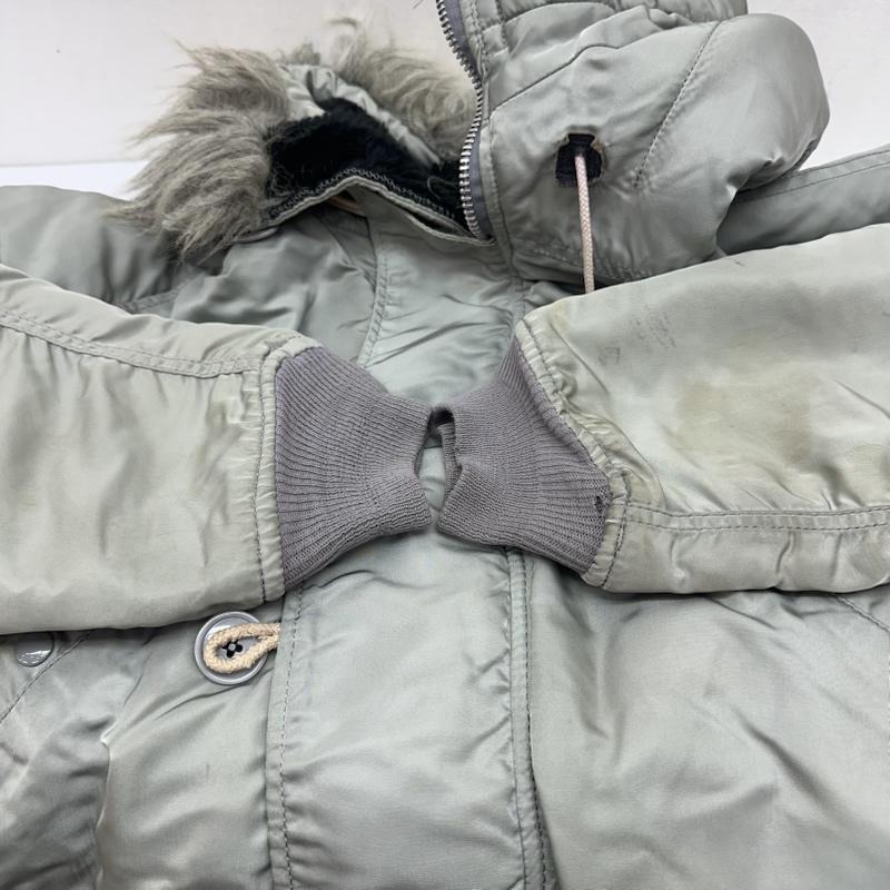 アルファ インダストリー Alpha Industries ジャケット、上着 フライトジャケット USA製 N-2B フード ファー フライト ジャケット 2323-37901 M 灰 / グレー / gray X 銀 / シルバー / silver color メンズ USED 古着 中古 50169455