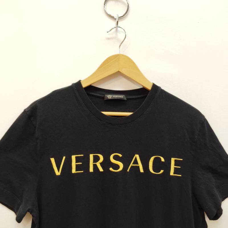 ヴェルサーチ VERSACE Tシャツ 半袖 ロゴ 刺繍 Tシャツ A87021S S 黒 / ブラック / black X 金 / ゴールド / gold color レディース USED 古着 中古 50169458