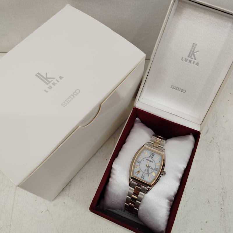 セイコー SEIKO 腕時計 アナログ（クォーツ式） LUKIA セイコー ルキア ソーラー 電波時計 チタン製 - 銀 / シルバー / silver color レディース USED 古着 中古 50169496