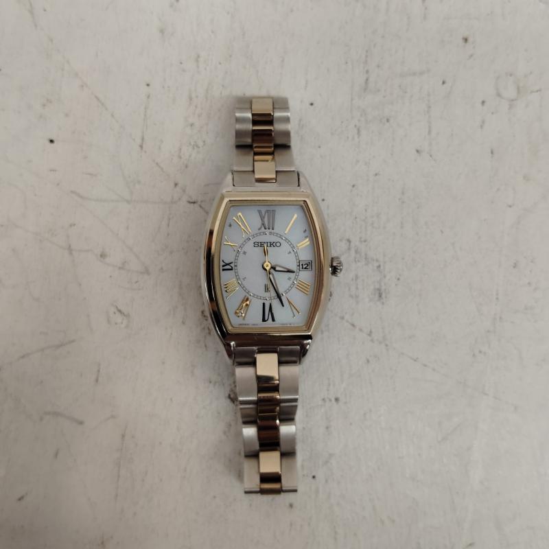 セイコー SEIKO 腕時計 アナログ（クォーツ式） LUKIA セイコー ルキア ソーラー 電波時計 チタン製 - 銀 / シルバー / silver color レディース USED 古着 中古 50169496