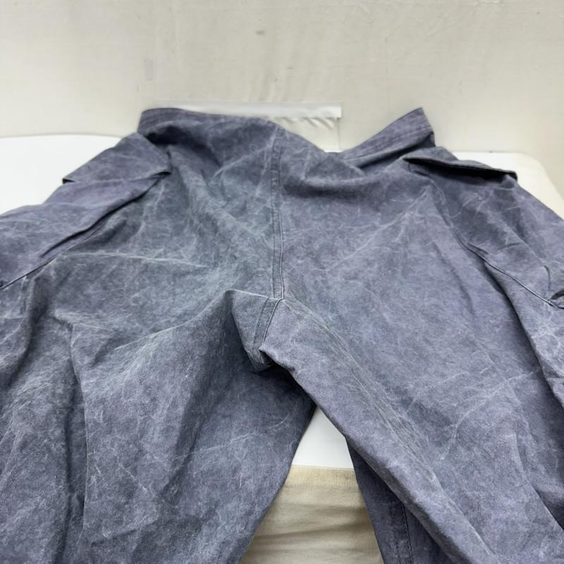 エンタイアスタジオ entire studios パンツ ワークパンツ、ペインターパンツ ストーンウォッシュ カーゴ パンツ ES2104 PO031 S 紺 / ネイビー / navy X 紫 / パープル / purple メンズ USED 古着 中古 50169501