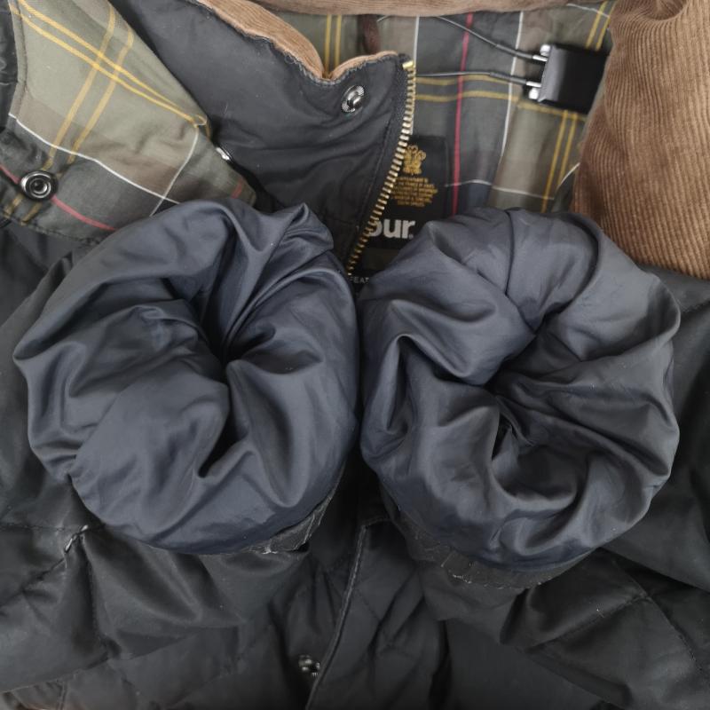 バーブァー Barbour ジャケット、上着 ダウンジャケット タータンチェック柄 キルティング ダウン ワックス ジャケット M 黒 / ブラック / black メンズ USED 古着 中古 50169517