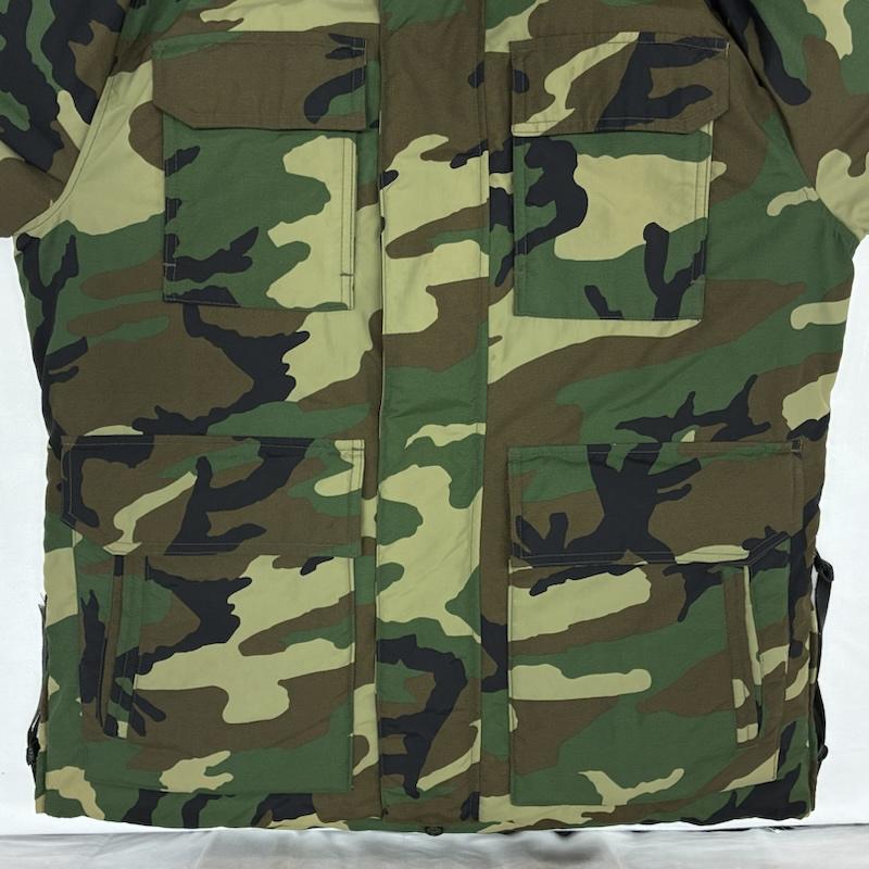カナダグース CANADA GOOSE ジャケット、上着 ダウンジャケット MACMILLAN PARKA マクミラン パーカー 3804M カモフラ フーデッド ダウンジャケット XL メンズ USED 古着 中古 50169532