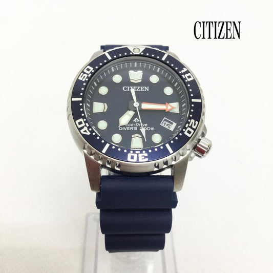 シチズン CITIZEN 腕時計 アナログ（クォーツ式） CITIZEN ソーラー腕時計 アナログ ラバー e168-0029j02 - 紺 / ネイビー / navy メンズ USED 古着 中古 50169546