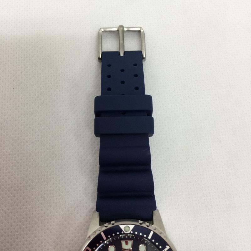シチズン CITIZEN 腕時計 アナログ（クォーツ式） CITIZEN ソーラー腕時計 アナログ ラバー e168-0029j02 - 紺 / ネイビー / navy メンズ USED 古着 中古 50169546