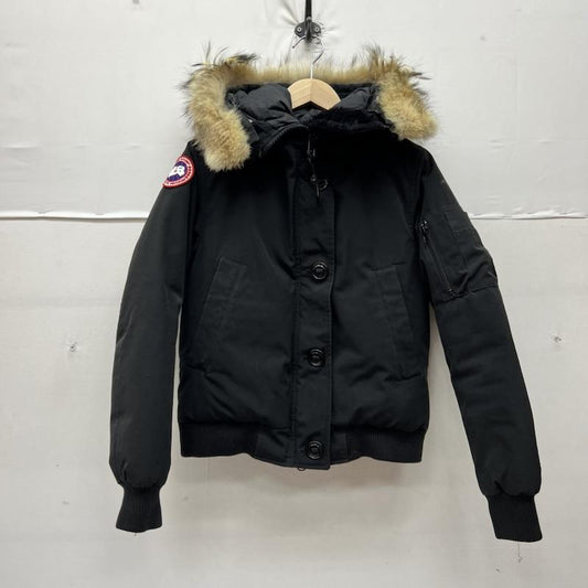 カナダグース CANADA GOOSE ジャケット、上着 ダウンジャケット LABRADOR BOMBER ラブラドール ボンバー フード ファー ダウン ジャケット 7967JL S 黒 / ブラック / black レディース USED 古着 中古 50169590