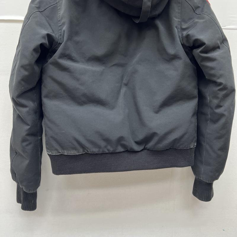カナダグース CANADA GOOSE ジャケット、上着 ダウンジャケット LABRADOR BOMBER ラブラドール ボンバー フード ファー ダウン ジャケット 7967JL S 黒 / ブラック / black レディース USED 古着 中古 50169590