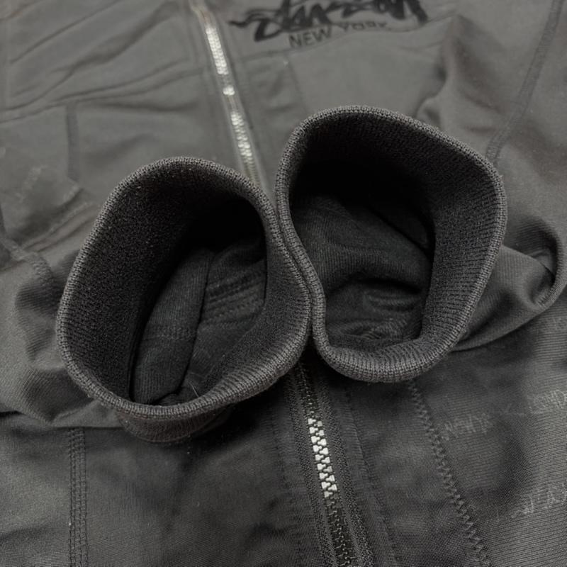 ステューシー STUSSY ジャケット、上着 ジャンパー、ブルゾン World Tour ワールドツアー トラックジャケット ジップアップ ジャージ ロゴ L ロゴ、文字 黒 / ブラック / black メンズ USED 古着 中古 50169620