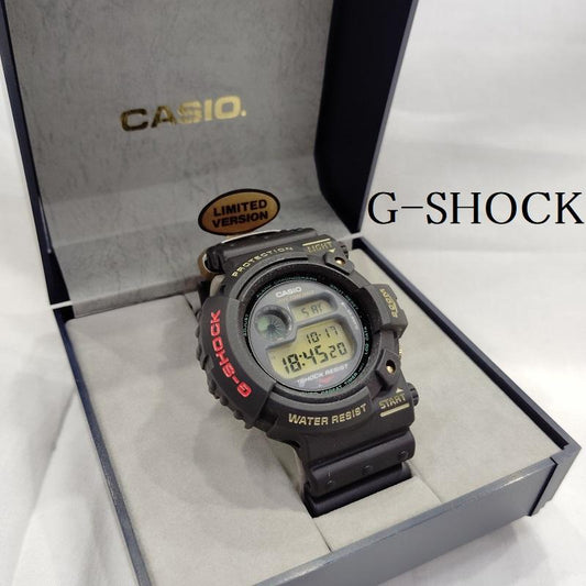 ジーショック G-SHOCK 腕時計 デジタル 稼働品 初代 FROGMAN DW-6300 フロッグマン デジタル 腕時計 - 赤 / レッド / red X 黒 / ブラック / black X 金 / ゴールド / gold color メンズ USED 古着 中古 50169688