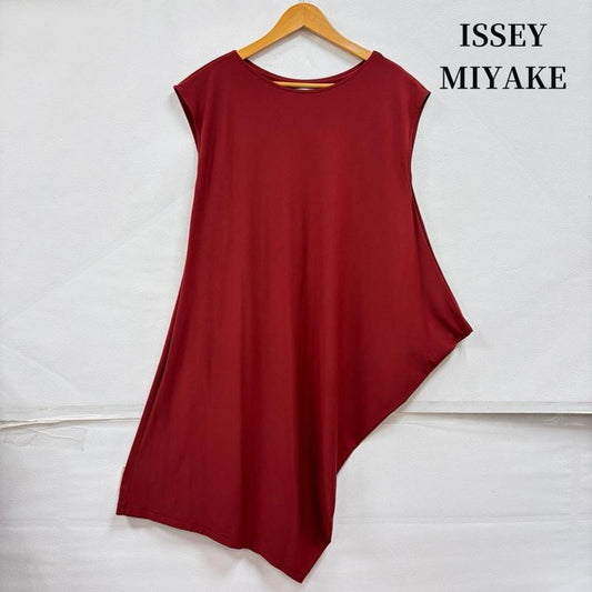 イッセイミヤケ ISSEY MIYAKE ワンピース ロングスカート アシンメトリー 変形 ロング ワンピース バーガンディ ドレープ ノースリーブ IM73JH011 2 無地 えんじ / ワインレッド / dark red レディース USED 古着 中古 50169708
