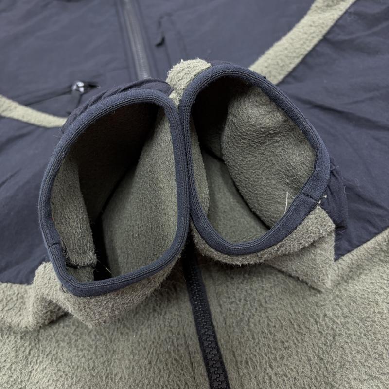 ザノースフェイス THE NORTH FACE ジャケット、上着 ジャンパー、ブルゾン デナリジャケット NA72051 ツートーン ロゴ パッチ 刺繍 ジップアップ フリース アウトドア ユニセックス XL ロゴ、文字 X 刺繍 カーキ / カーキ / khaki X 黒 / ブラック / black X 白 / ホワイト / white メンズ USED 古着 中古 50169770