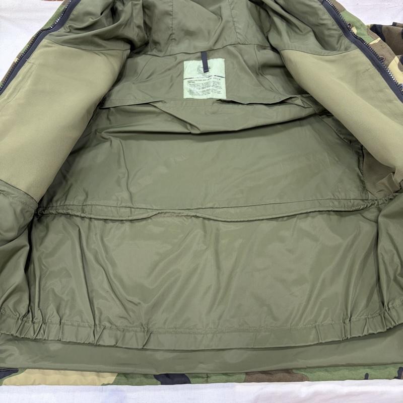 ミリタリー ミリタリー ジャケット、上着 ジャンパー、ブルゾン WAIPER.inc ワイパーインク 米軍 カモフラ 迷彩 ミリタリー ジャケット マウンテンパーカー ダブルジップ WP1006 PERTEX S カモフラージュ柄・迷彩 カーキ / カーキ / khaki メンズ USED 古着 中古 50169795