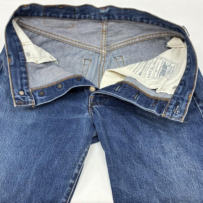 リーバイス Levi s パンツ デニム、ジーンズ 501 90s USA製 バレンシア ボタン裏555 赤耳 セルビッチ BIGE ヴィンテージ デニムパンツ 30インチ メンズ USED 古着 中古 50169804