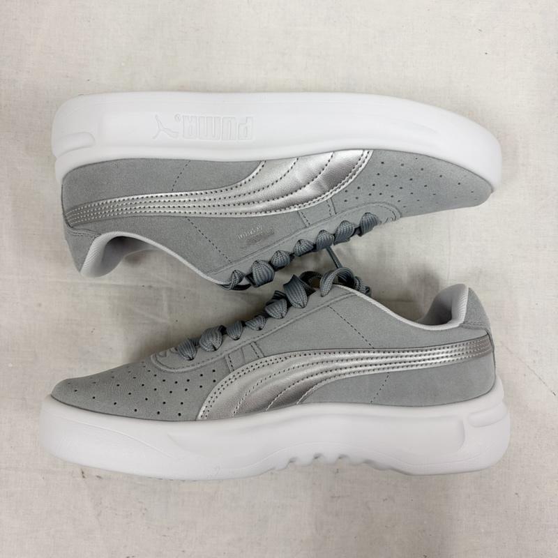 プーマ PUMA スニーカー スニーカー GV SPECIAL スペシャル LWT スウェード 厚底 ローカット スニーカー 25.5cm ワンポイント X ロゴ、文字 灰 / グレー / gray X 銀 / シルバー / silver color レディース USED 古着 中古 50169813