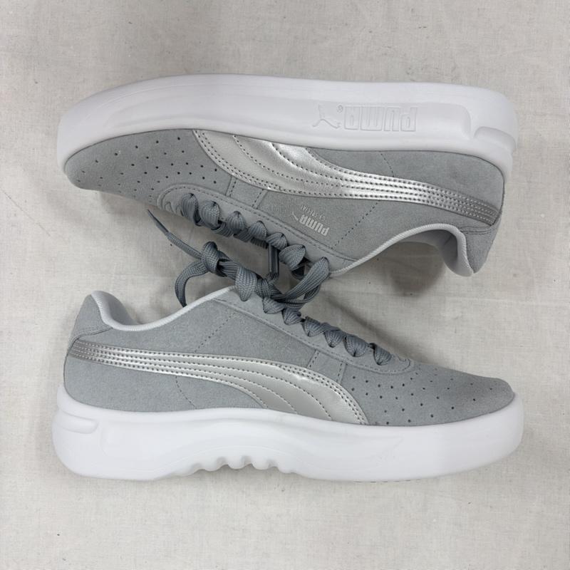 プーマ PUMA スニーカー スニーカー GV SPECIAL スペシャル LWT スウェード 厚底 ローカット スニーカー 25.5cm ワンポイント X ロゴ、文字 灰 / グレー / gray X 銀 / シルバー / silver color レディース USED 古着 中古 50169813
