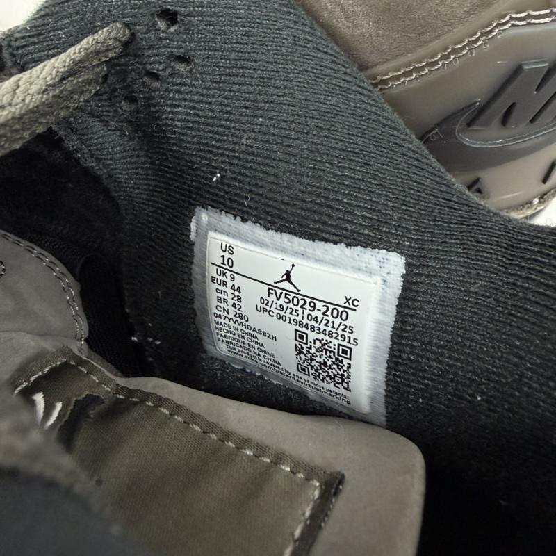 ナイキ NIKE スニーカー スニーカー AIR JORDAN エアジョーダン 4 RETRO レトロ Cave Stone ケイブストーン FV5029-200 28.0cm ロゴ、文字 ダークグレー / ダークグレー / X 黒 / ブラック / black メンズ USED 古着 中古 50169816