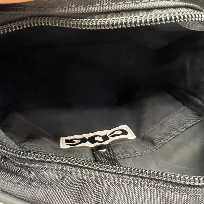コムデギャルソン COMME des GARCONS ショルダーバッグ ショルダーバッグ CDG CLASSIC SHOULDER BAG ロゴ ショルダーバッグ - 黒 / ブラック / black メンズ USED 古着 中古 50169857