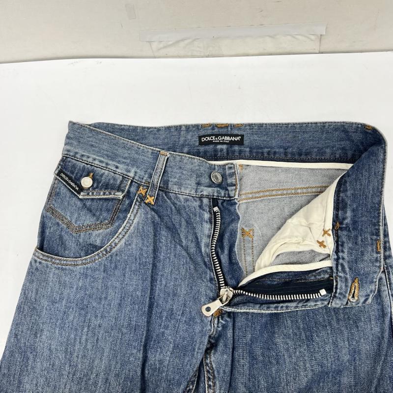 ドルチェアンドガッバーナ DOLCE&GABBANA パンツ デニム、ジーンズ 00s ロゴ プレート デニムパンツ y2k アーカイブ 44 メンズ USED 古着 中古 50169873