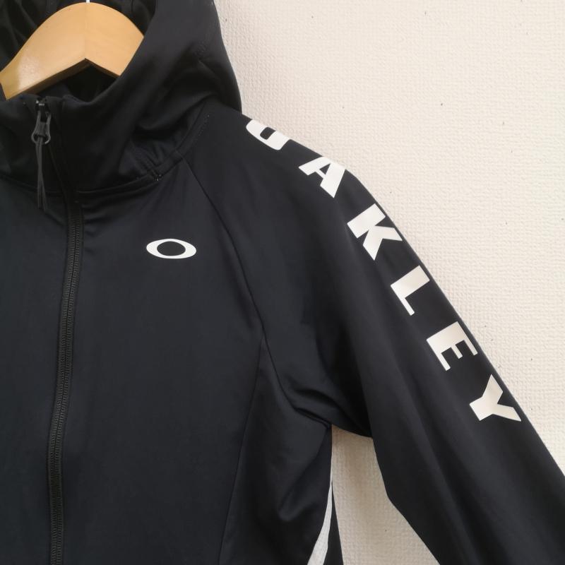 オークリー OAKLEY ジャケット、上着 ジャンパー、ブルゾン レイディエント シンクロ ライト ジャケット 5.0 FOA500534 M 黒 / ブラック / black X 白 / ホワイト / white レディース USED 古着 中古 50169960