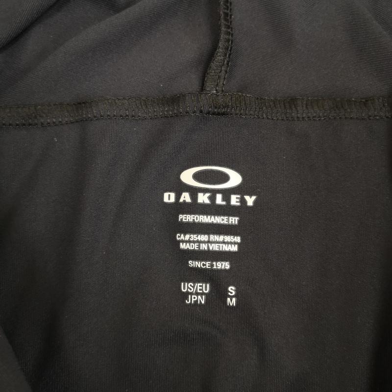 オークリー OAKLEY ジャケット、上着 ジャンパー、ブルゾン レイディエント シンクロ ライト ジャケット 5.0 FOA500534 M 黒 / ブラック / black X 白 / ホワイト / white レディース USED 古着 中古 50169960
