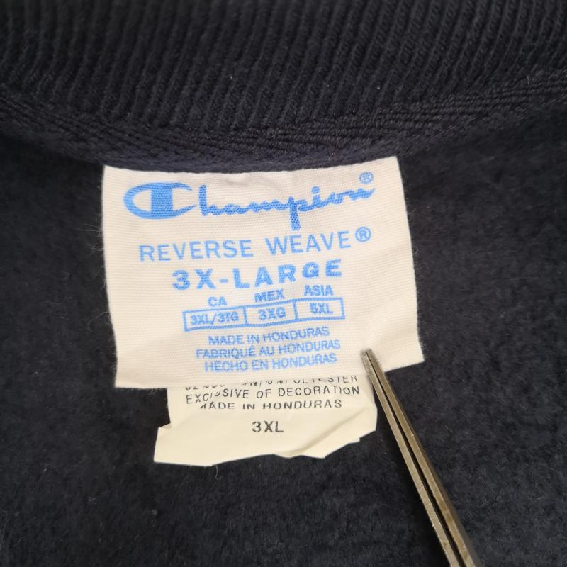 チャンピオン Champion トレーナー 長袖 Reverse Weave ダラスダウン ハイスクール 水泳部 カレッジ プリント スウェット トレーナー - 紺 / ネイビー / navy X 白 / ホワイト / white メンズ USED 古着 中古 50169995
