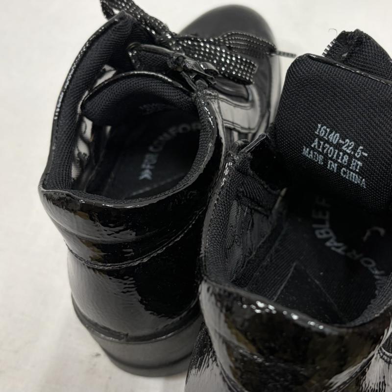アシックス ASICS スニーカー スニーカー TABIBIYORI タビビヨリ 旅日和 エナメル レース ウェッジソール サイドジップ 厚底 スニーカー 22.5cm レース柄 黒 / ブラック / black レディース USED 古着 中古 50170031