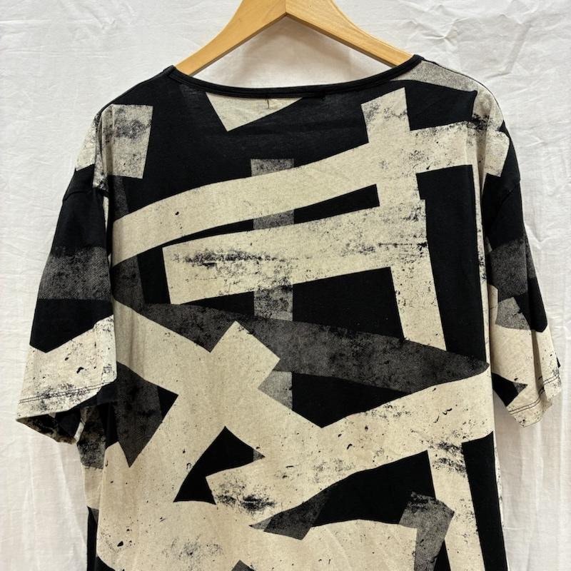 シウ゛ァーライズ CIVARIZE Tシャツ 半袖 クロス 十字架 フルグラフィック 総柄 カットソー Tシャツ V系 Y2K 46 メンズ USED 古着 中古 50170090