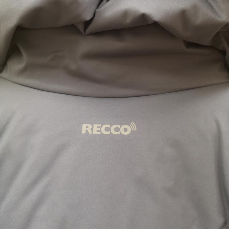 パタゴニア patagonia ジャケット、上着 ジャンパー、ブルゾン 耐久性 撥水 サーモグリーン RECCO ルビコン ジャケット 29348 L ベージュ / ベージュ / beige X 紺 / ネイビー / navy メンズ USED 古着 中古 50170175