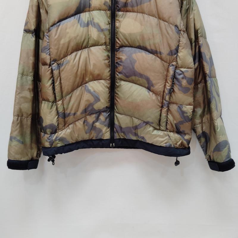 ザノースフェイス THE NORTH FACE ジャケット、上着 ダウンジャケット アコンカグア ジャケット サミット シリーズ カモフラージュ 迷彩柄 M 緑 / グリーン / green メンズ USED 古着 中古 50170367