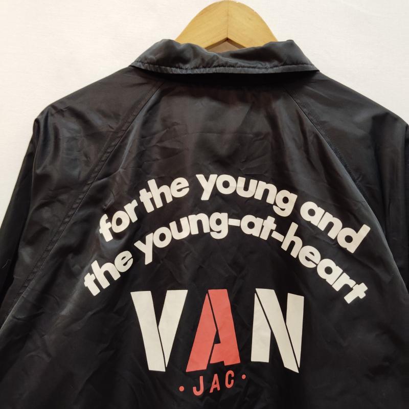 ヴァンヂャケット VAN JAC ジャケット、上着 ジャンパー、ブルゾン コーチジャケット スウィングトップ ナイロンジャケット バック ロゴ - 黒 / ブラック / black メンズ USED 古着 中古 50170372