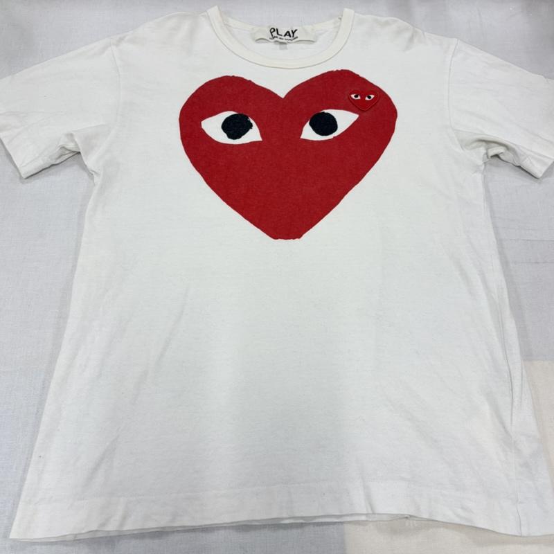 コムデギャルソン COMME des GARCONS Tシャツ 半袖 PLAY プレイ ハート 半袖 Tシャツ ロゴ プリント ワッペン パッチ M プリント X ロゴ、文字 X 刺繍 白 / ホワイト / white X 赤 / レッド / red X 黒 / ブラック / black メンズ USED 古着 中古 50170406