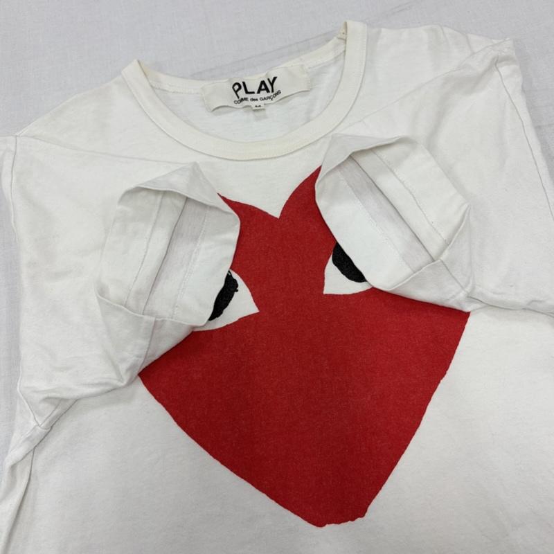 コムデギャルソン COMME des GARCONS Tシャツ 半袖 PLAY プレイ ハート 半袖 Tシャツ ロゴ プリント ワッペン パッチ M プリント X ロゴ、文字 X 刺繍 白 / ホワイト / white X 赤 / レッド / red X 黒 / ブラック / black メンズ USED 古着 中古 50170406