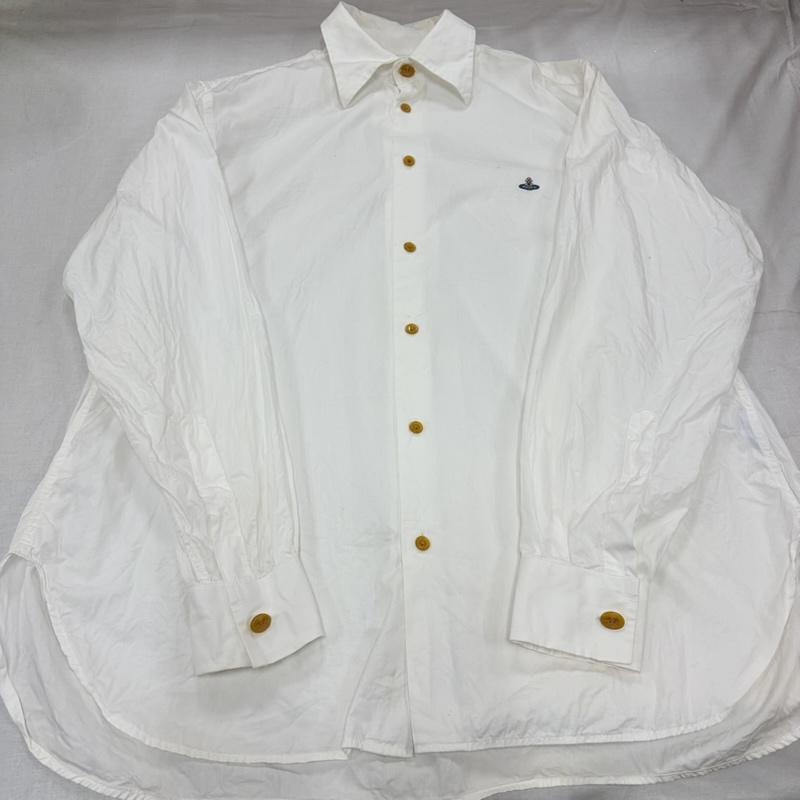 ヴィヴィアンウエストウッドマン Vivienne Westwood MAN シャツ、ブラウス 長袖 ORB ロゴ 刺繍 長袖 シャツ オーブボタン 3 ワンポイント X ロゴ、文字 X 刺繍 白 / ホワイト / white メンズ USED 古着 中古 50170409